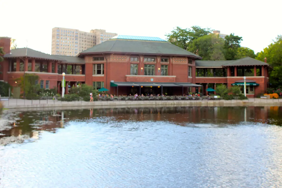 Café Brauer at Lincoln Park Zoo — wedding venue in Chicago, Illinois
