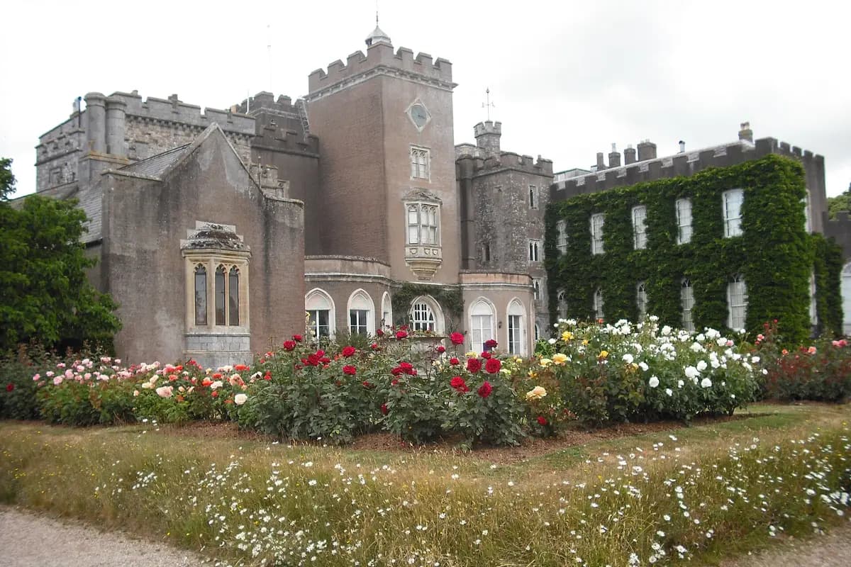 Powderham Castle — wedding venue in Devon, England