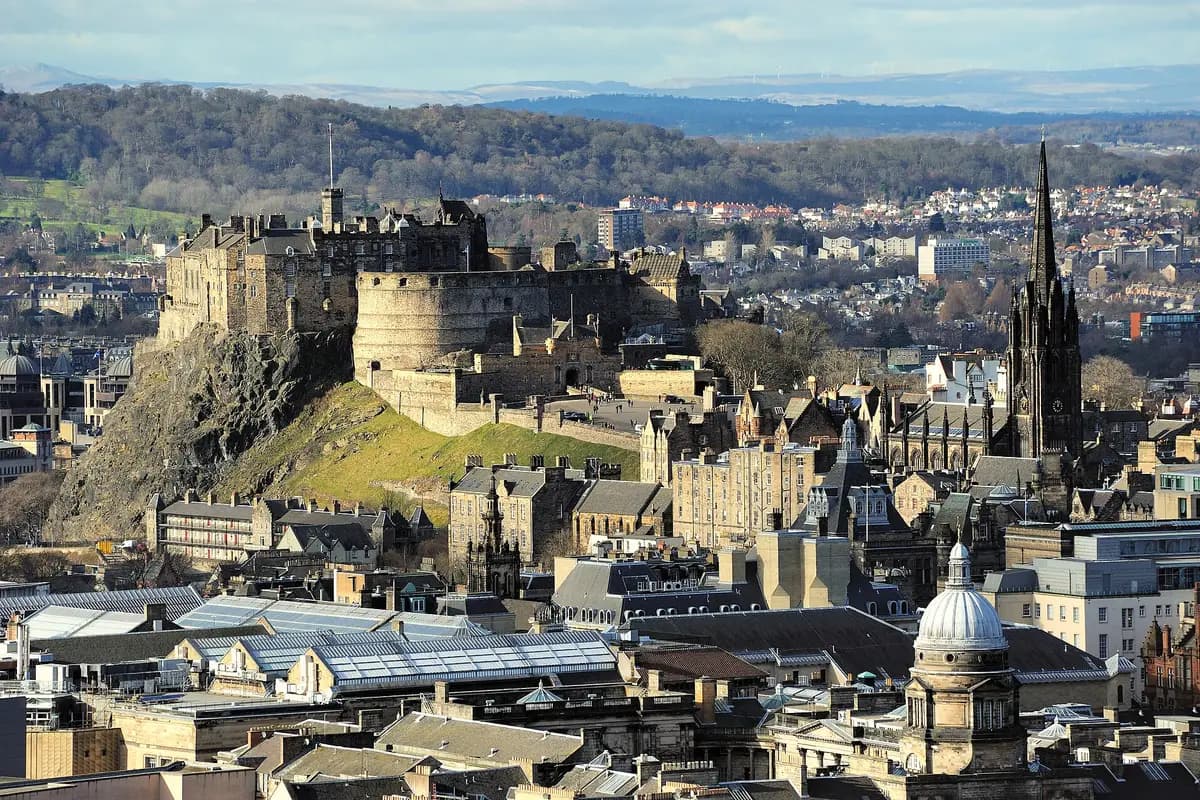 Edinburgh City Chambers — wedding venue in Edinburgh, Scotland
