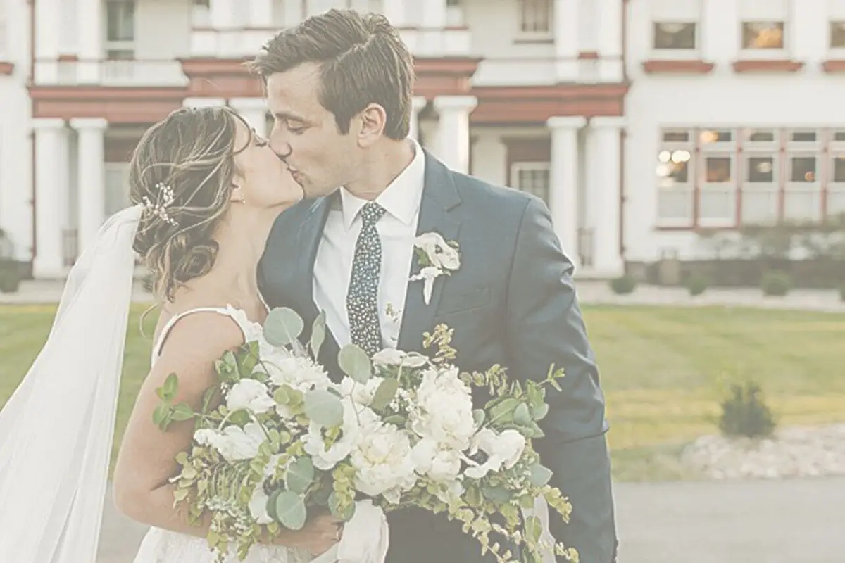 Longview Mansion — wedding venue in Kansas City, Missouri