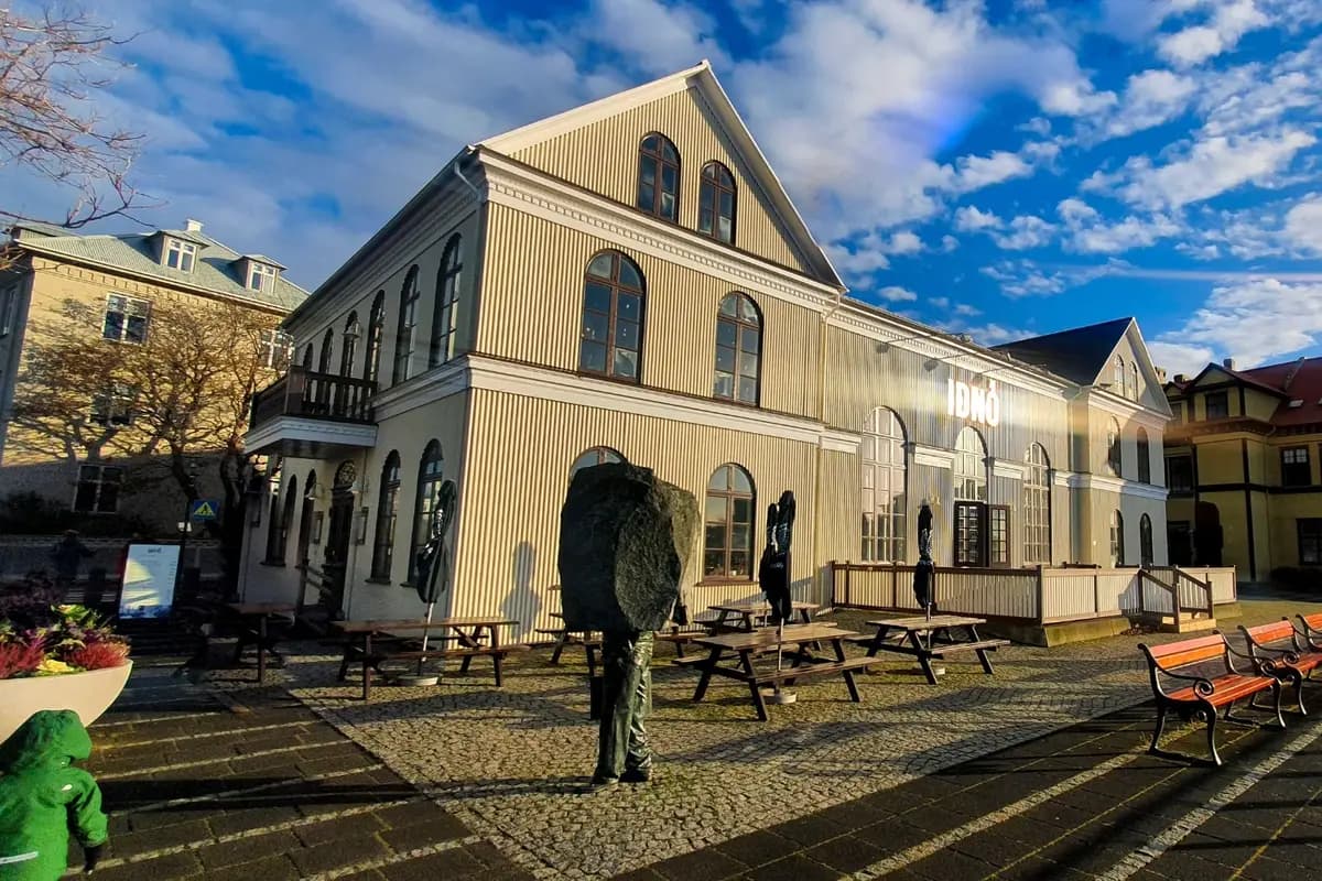 Iðnó — wedding venue in Reykjavík, Iceland