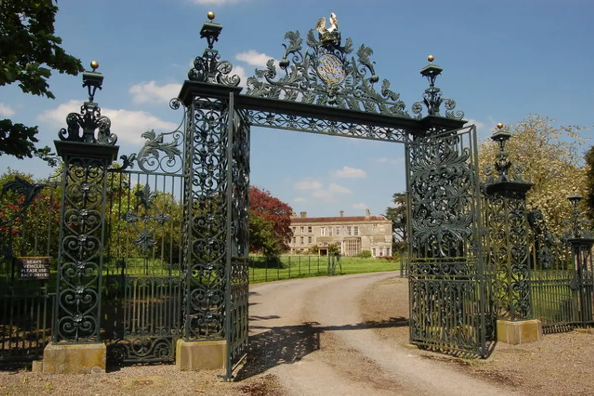 Elmore Court — wedding venue in The Cotswolds, England